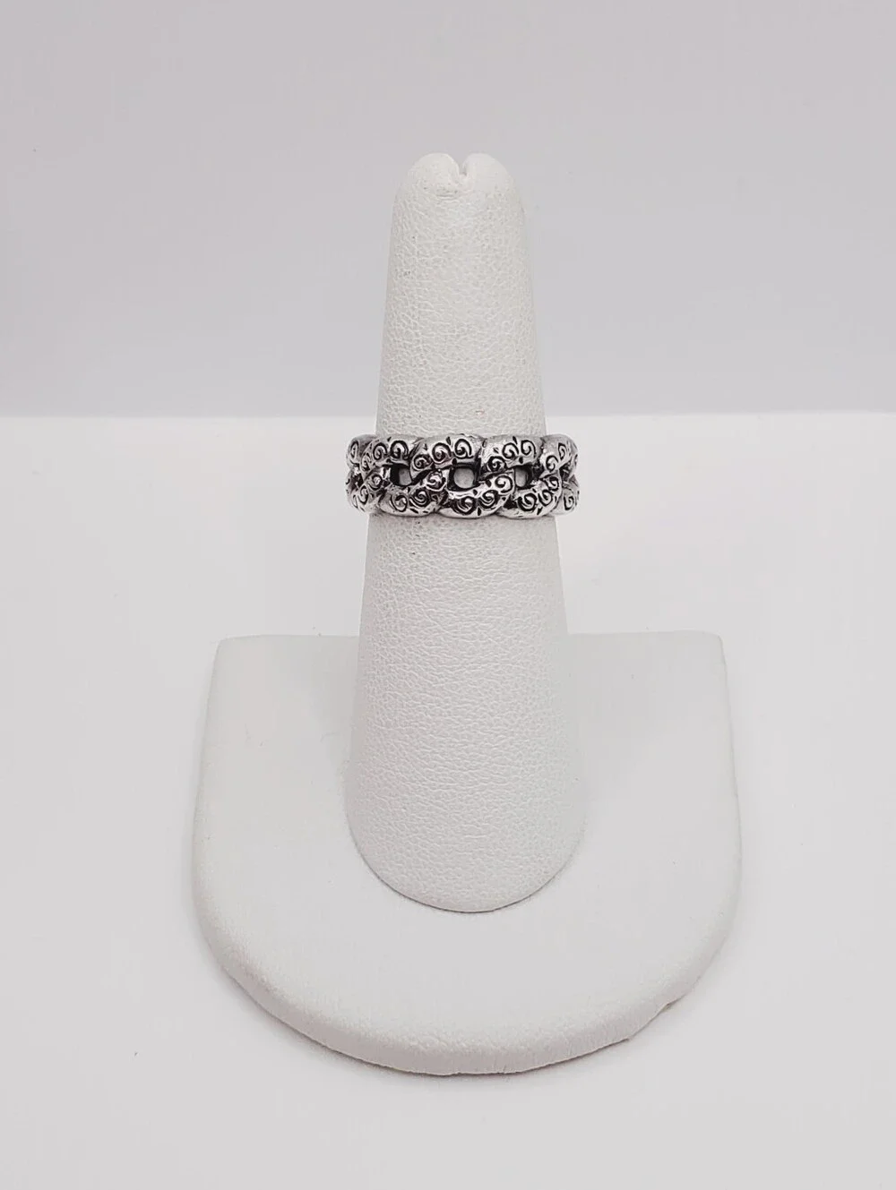 925 Sterling Silver Swirl Link Design Band Ring - Loop Eternity Style